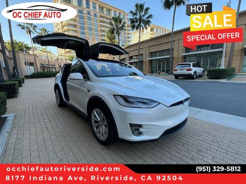 Used 2017 Tesla Model X 75D AWD/4WD image 1