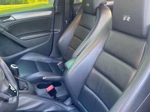 Used 2012 Volkswagen Golf 4-Door image 3