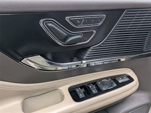 Used 2020 Lincoln Corsair FWD w/ Equipment Group 101A image 23