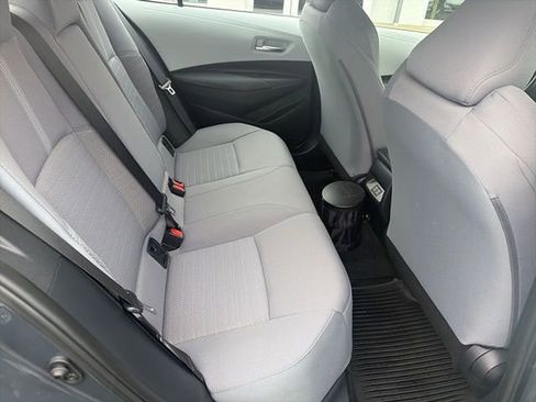 Used 2023 Toyota Corolla SE image 8