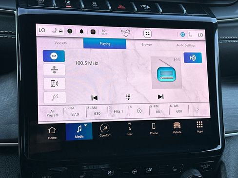 Used 2024 Jeep Grand Cherokee L Limited w/ Luxury Tech Group II image 19