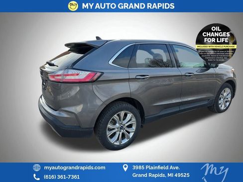 Used 2022 Ford Edge Titanium image 7