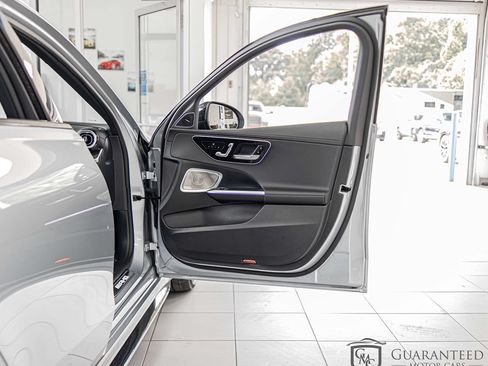 Used 2025 Mercedes-Benz C 36 AMG S image 38