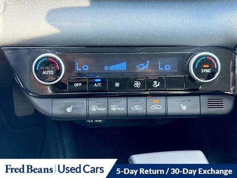 Used 2021 Hyundai Elantra SEL w/ Convenience + Premium Package FWD image 21