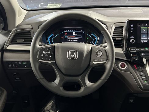 Used 2020 Honda Odyssey EX image 16