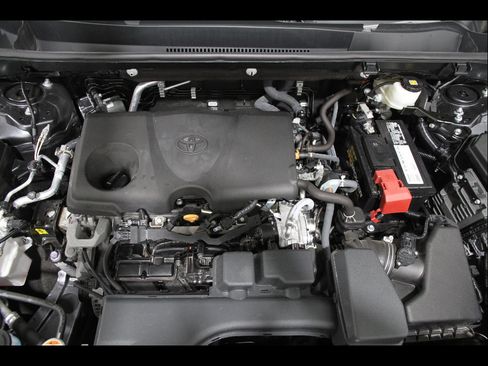 Used 2023 Toyota RAV4 XLE w/ Convenience Package image 21