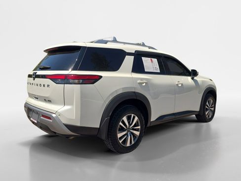Certified 2023 Nissan Pathfinder SL AWD/4WD image 5