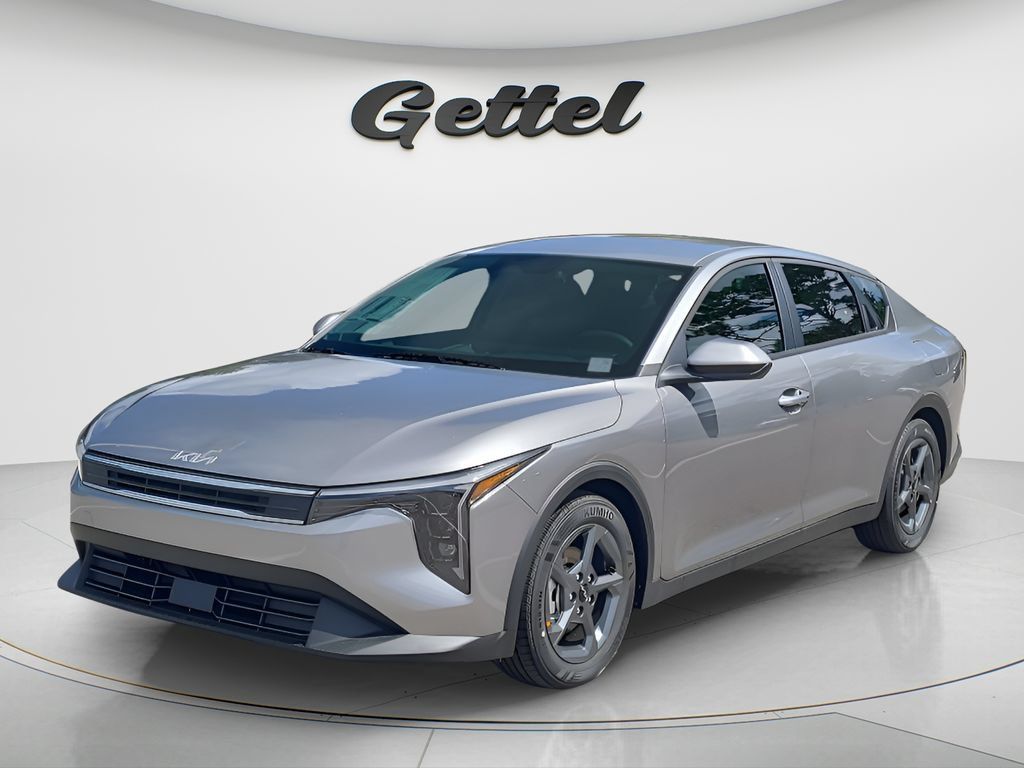 Used 2025 Kia K4 FWD image 2
