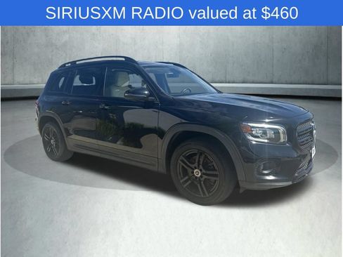 Used 2020 Mercedes-Benz GLB 250 4MATIC w/ Premium Package image 8