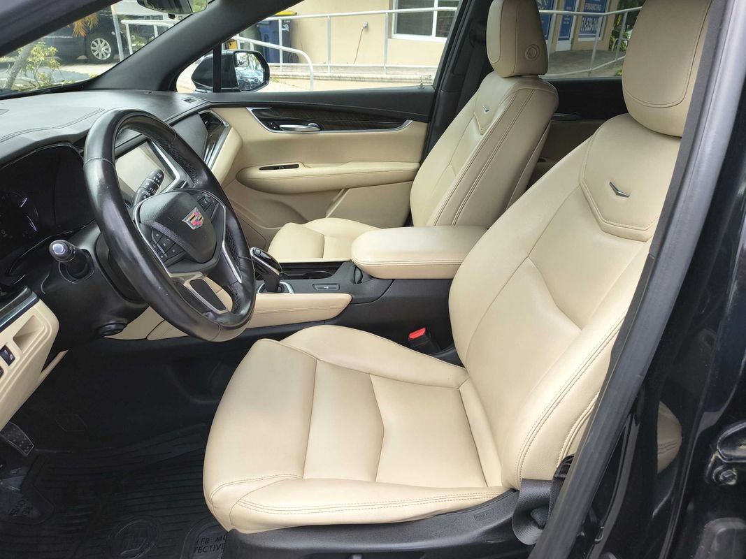 Used 2017 Cadillac XT5 FWD image 15