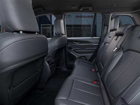 New 2026 Jeep Grand Cherokee Limited image 23