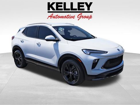 Certified 2024 Buick Encore GX Sport Touring FWD image 1