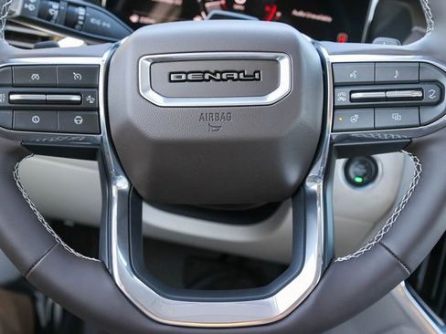 New 2026 GMC Acadia Denali w/ Super Cruise Package image 25