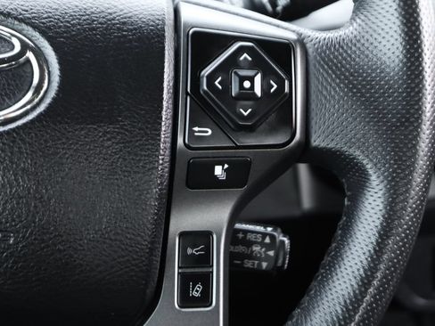Used 2021 Toyota Tacoma TRD Off-Road w/ Technology Package AWD/4WD image 23