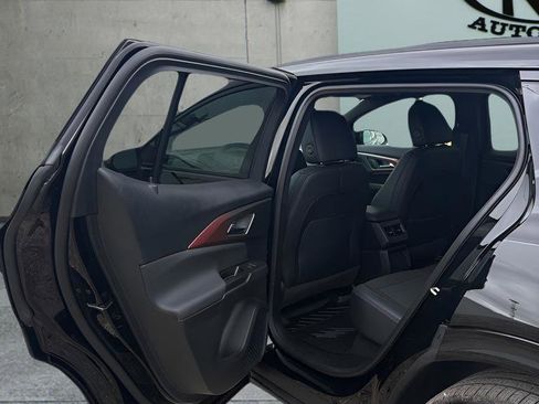 Used 2026 Chevrolet Equinox EV RS FWD image 16