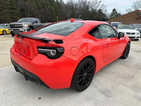 Used 2017 Toyota 86 image 15