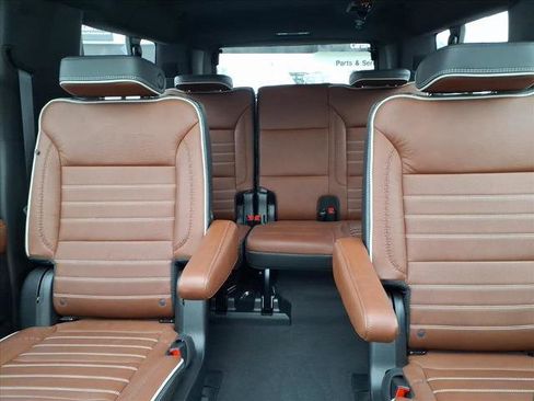 Used 2023 GMC Yukon XL Denali Ultimate image 36