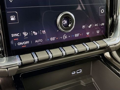 New 2026 GMC Yukon Elevation w/ Elevation Premium Package image 16