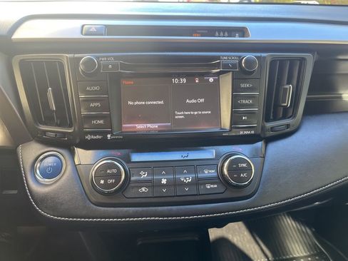 Used 2018 Toyota RAV4 XLE image 22