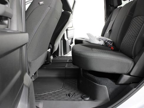 New 2026 RAM 2500 Tradesman AWD/4WD image 17