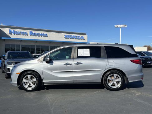 Certified 2018 Honda Odyssey EX-L image 2