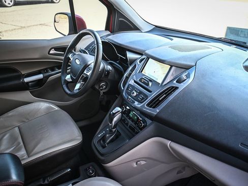 Used 2014 Ford Transit Connect Titanium image 19