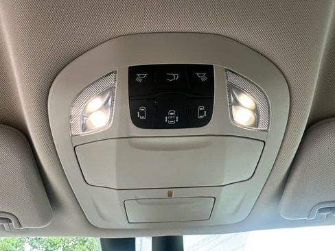 Used 2022 Chrysler Pacifica Touring-L FWD image 39