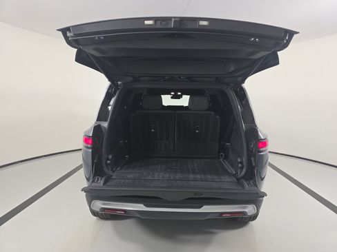 Used 2024 Rivian R1S Adventure AWD/4WD image 15