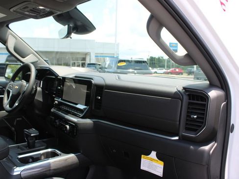 New 2026 Chevrolet Silverado 1500 LTZ w/ LTZ Premium Package AWD/4WD image 33
