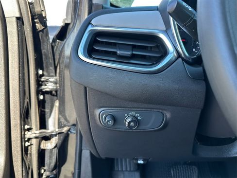 Certified 2024 Chevrolet Equinox LS w/ LS Convenience Package image 22