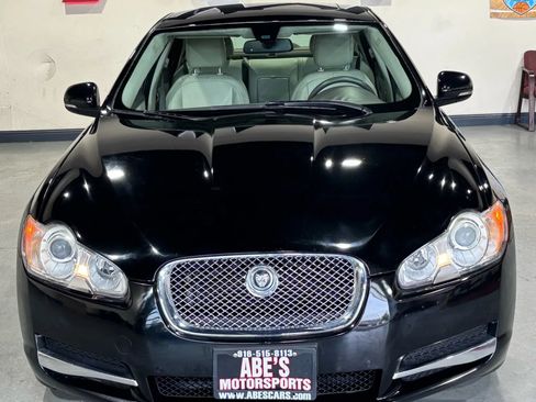 Used 2010 Jaguar XF Premium RWD image 3