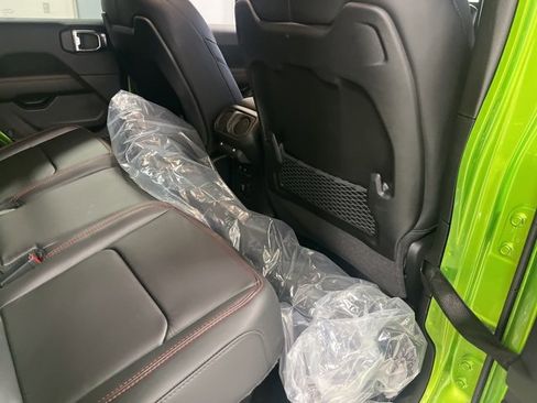 New 2025 Jeep Gladiator Rubicon image 27