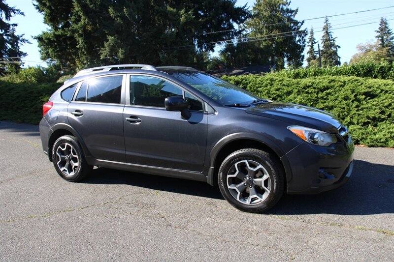 Used 2013 Subaru Crosstrek 2.0i Limited w/ Popular Pkg 1 AWD/4WD image 2