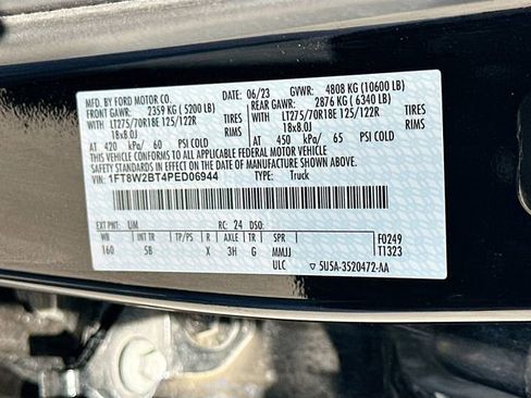 Used 2023 Ford F250 Lariat w/ Lariat Ultimate Package AWD/4WD image 32