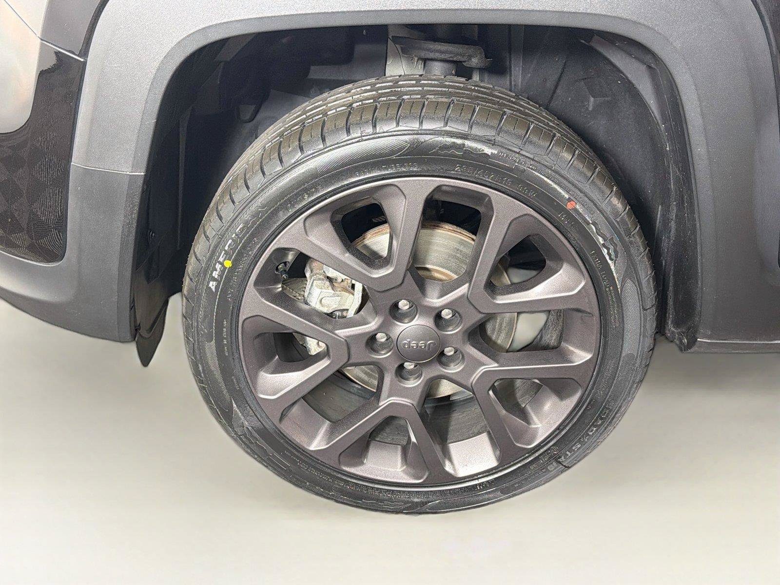 Used 2023 Jeep Renegade Latitude w/ Sun/Sound Group AWD/4WD image 32