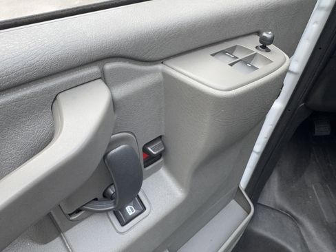 Used 2024 Chevrolet Express 2500 w/ Driver Convenience Package image 10