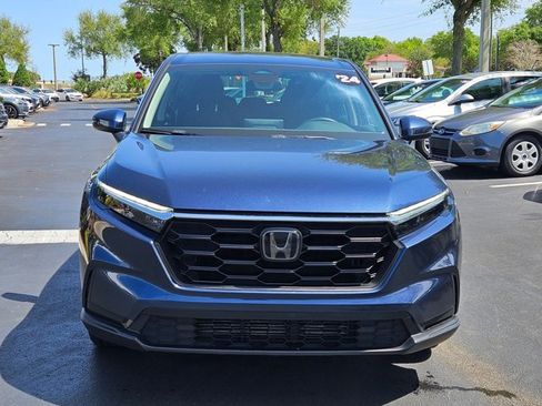 Used 2024 Honda CR-V LX image 2