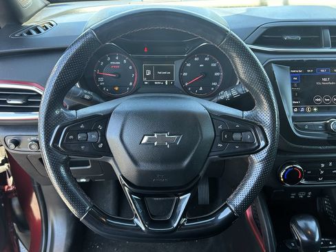 Used 2022 Chevrolet TrailBlazer RS FWD image 22