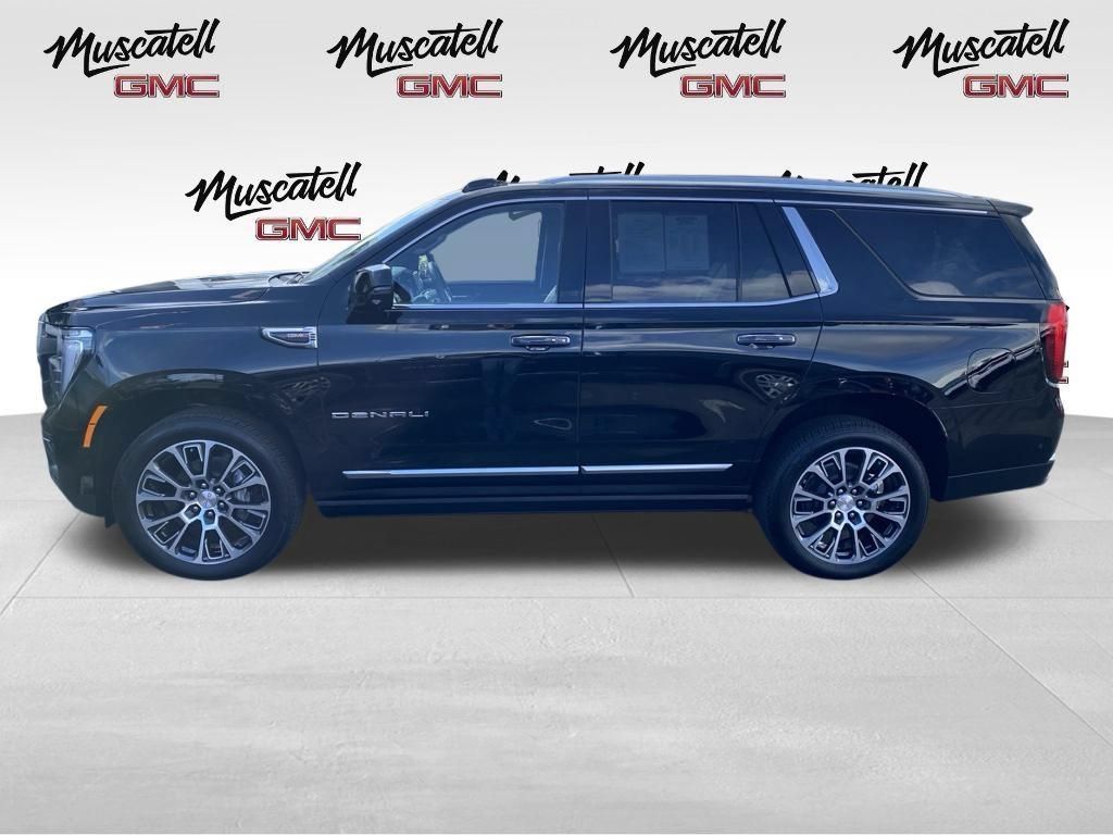 Used 2026 GMC Yukon Denali w/ Sun & Power Step Package AWD/4WD image 3