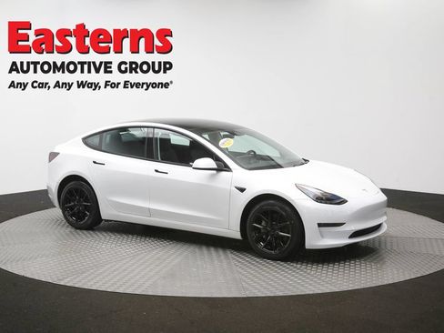 Used 2023 Tesla Model 3 Standard Range RWD image 41