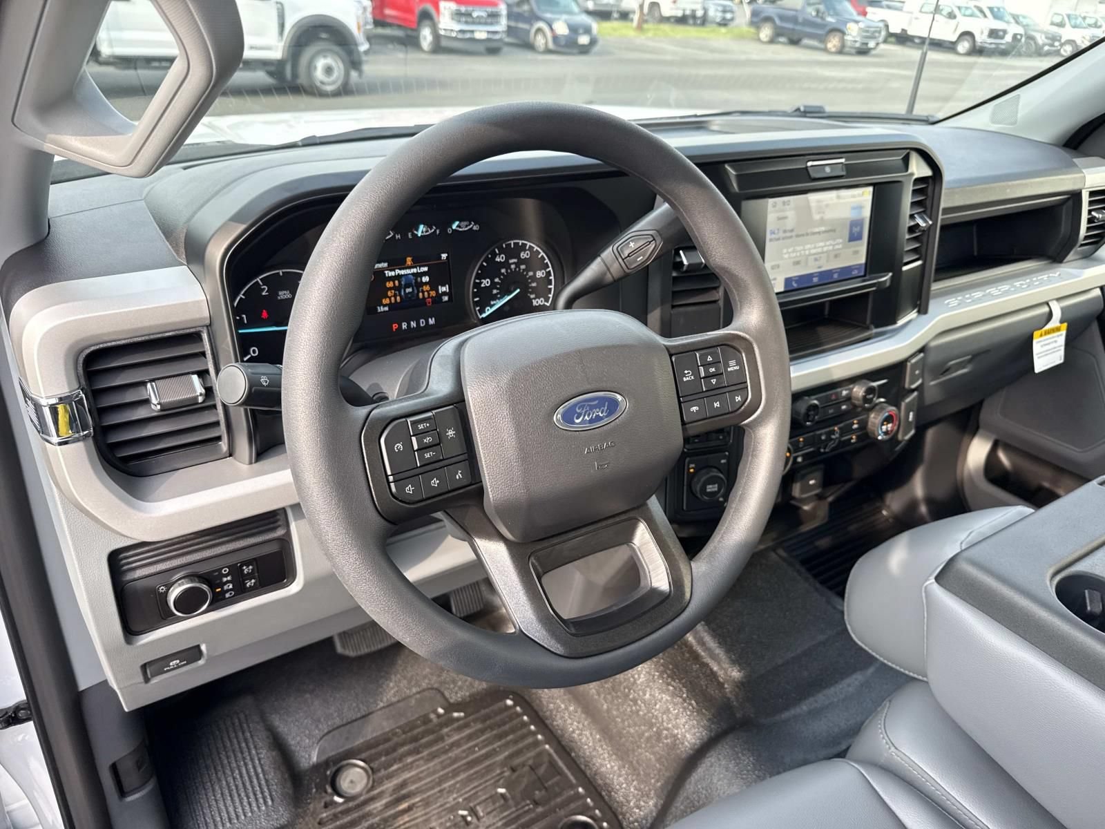 New 2026 Ford F550 4x4 SuperCab Super Duty image 13