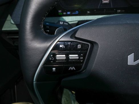 Used 2022 Kia EV6 Wind w/ Wind Technology Package AWD/4WD image 19