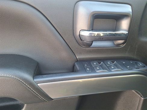 Used 2018 Chevrolet Silverado 1500 LT w/ All Star Edition image 15