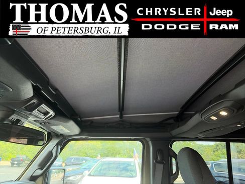 Used 2025 Jeep Wrangler Unlimited Sport AWD/4WD image 21
