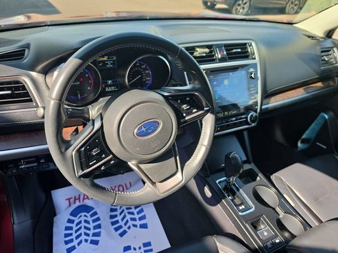 Used 2019 Subaru Outback 2.5i Limited AWD/4WD image 12