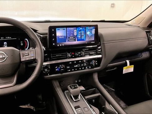 New 2026 Nissan Pathfinder Platinum w/ Cargo Package AWD/4WD image 7