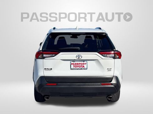 Used 2025 Toyota RAV4 XLE AWD/4WD image 7
