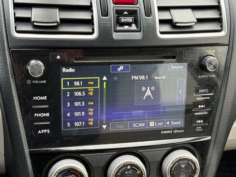 Used 2017 Subaru Forester 2.5i Premium image 23