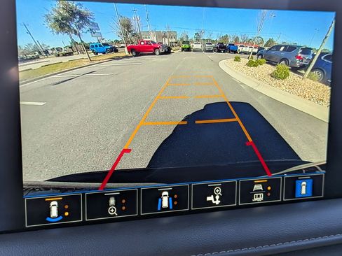 Used 2024 Chevrolet Tahoe Z71 w/ Luxury Package image 24