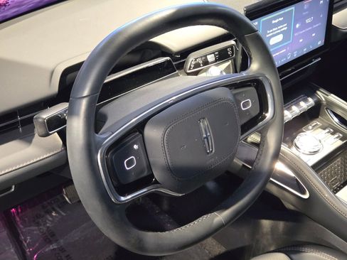 New 2026 Lincoln Nautilus Premier AWD/4WD image 22